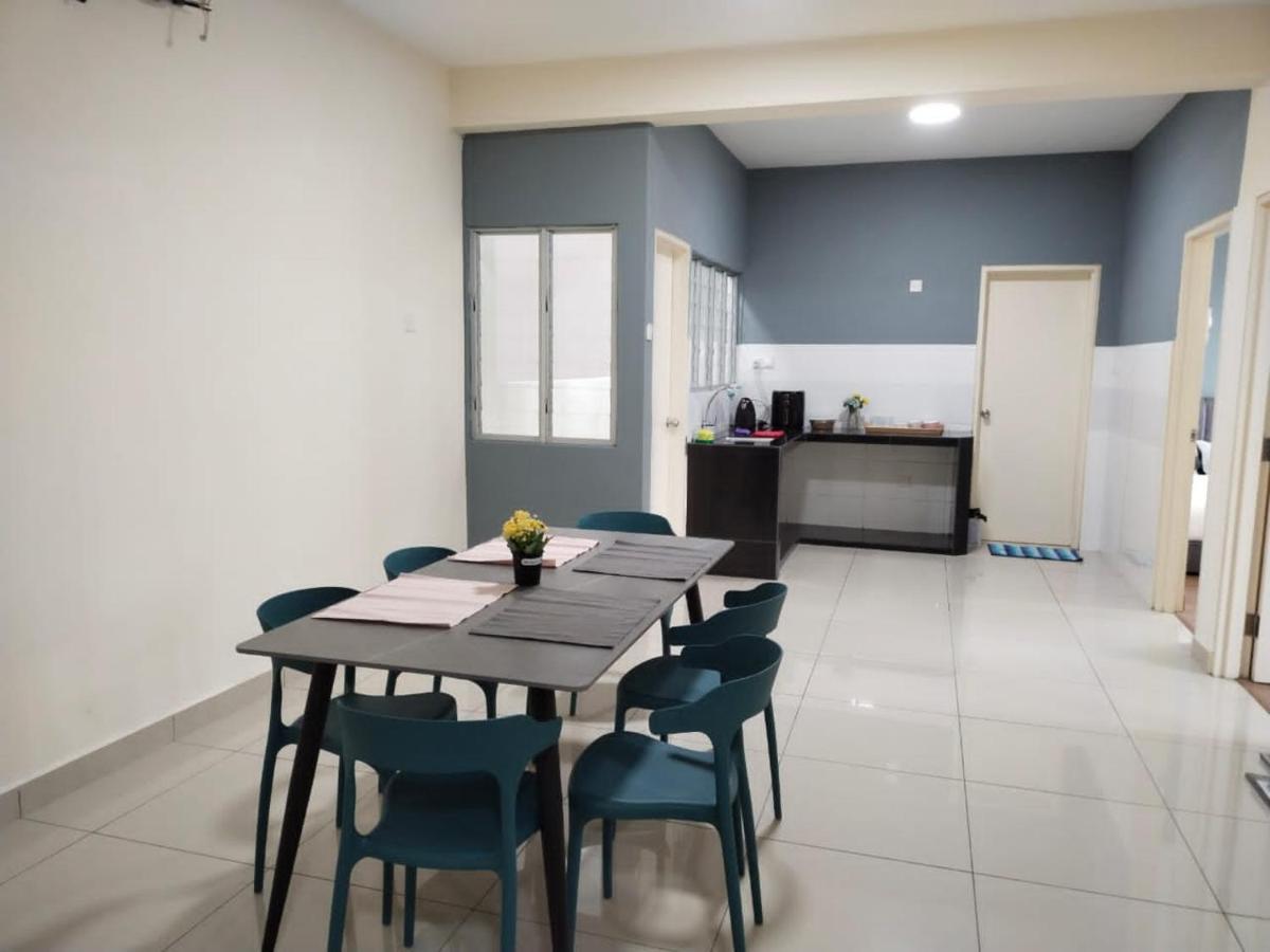 3 Bedrooms Big House Saville Cheras Mrt With Balcony Exterior photo